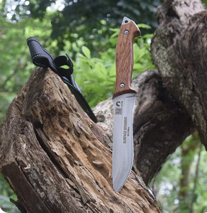 Unlock the Full Potential of Your Outdoor Adventures with Our High Hardness Camping Hunting Knife!